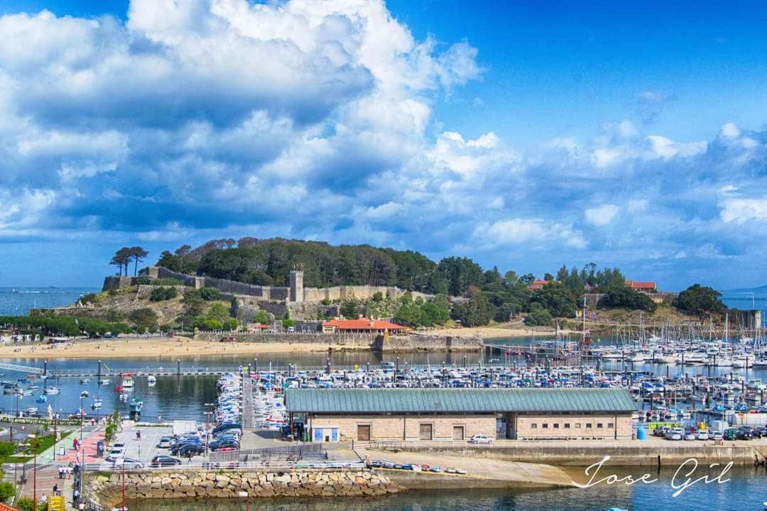 Villa Vivienda en el casco histórico de Baiona Exterior foto